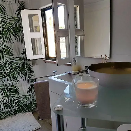 Vds Cosy In Center Apartment Lisbon